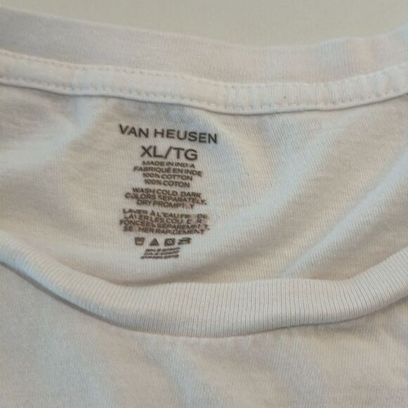 Van Heusen White XL Shirt. Soft - Picture 2 of 2